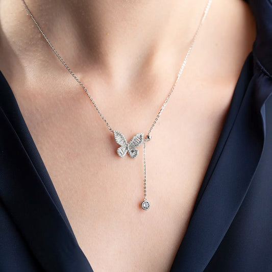 925 Ayar Gümüş Beyaz Taşlı Kelebek Kolye