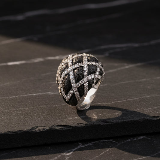 Patterned Ladies Silver Ring
