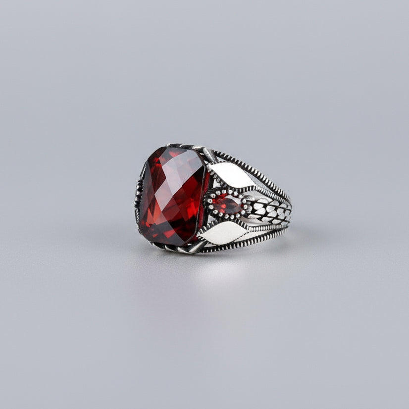 925 Ayar Gümüş Kırmızı Taşlı Erkek Yüzük