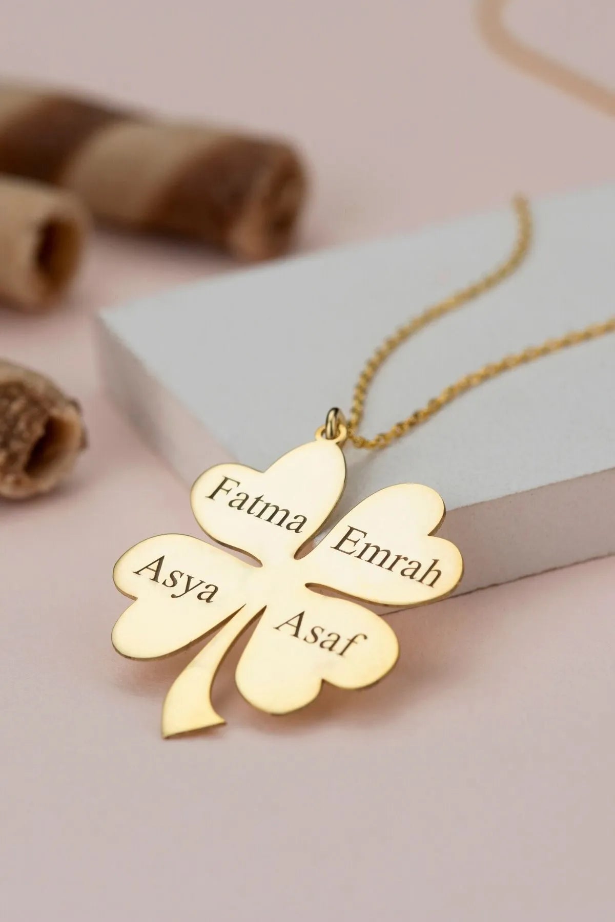 925 Ayar Gümüş Isimli Yonca Kolye