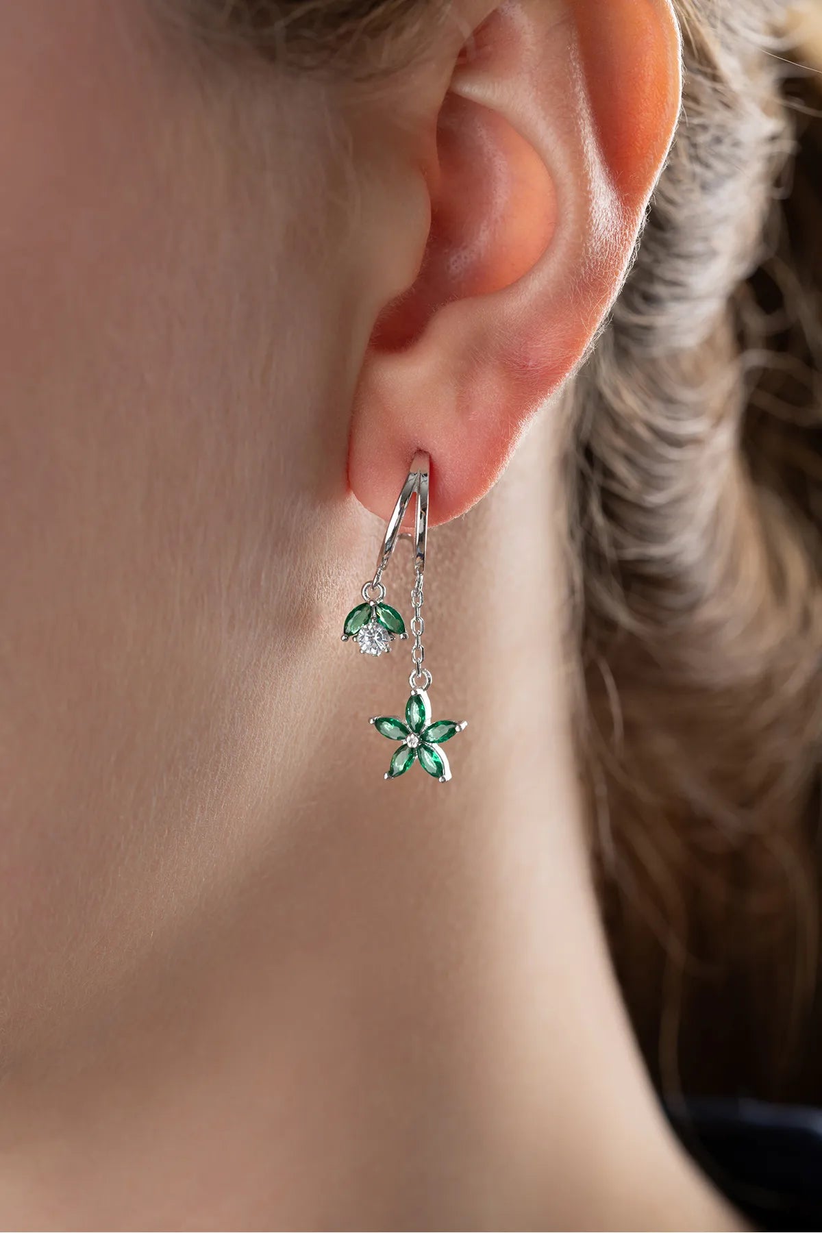Emerald Lotus – 925 Ayar Gümüş Küpe