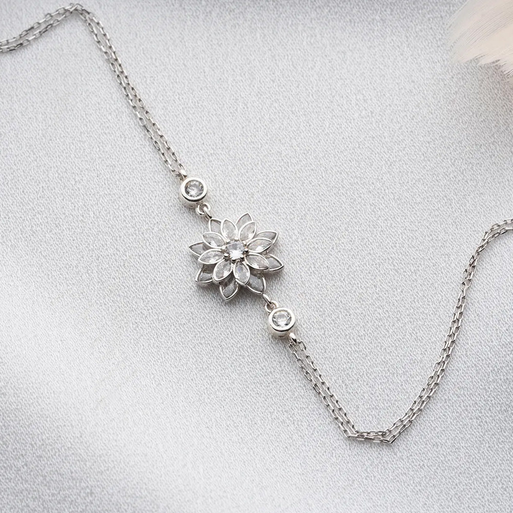 925er Silber Lotus-Armband mit weißen Zirkonia-Steinen