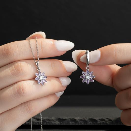 Lotus Schmuckset mit Lila Steinen (Halskette & Ohrringe) – 925er Silber