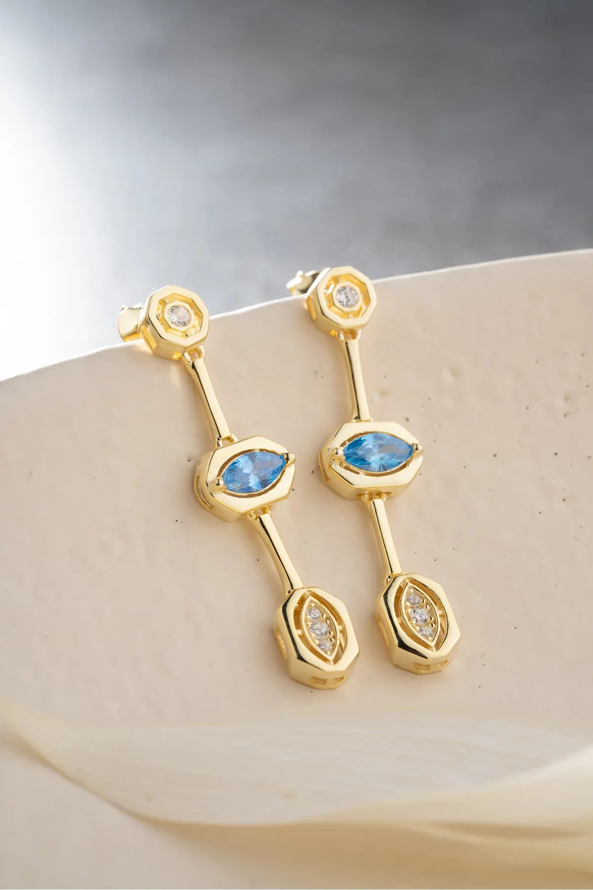 925 Ayar Gümüş Serenay Küpe