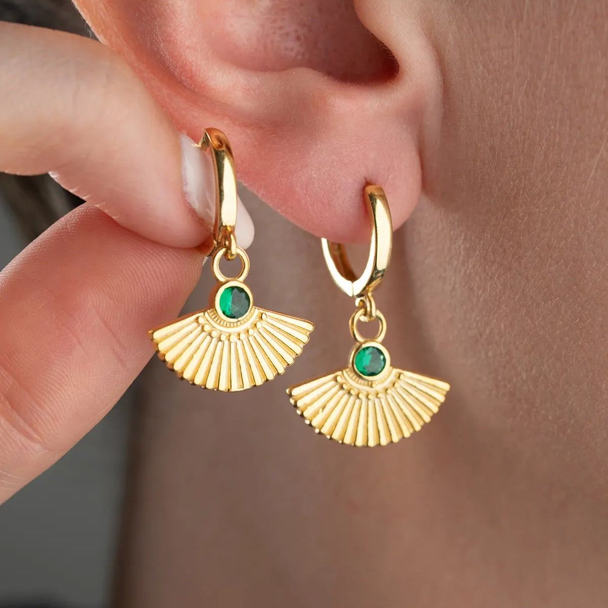 925 Setting Gold Plated Emerald Stone Langer Earrings