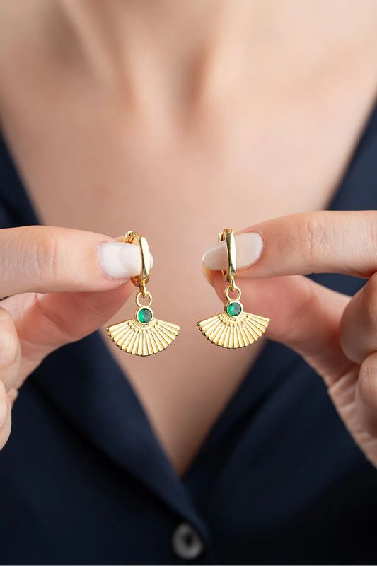 925 Ayar Altın Kaplama Zümrüt Taşlı Yelpaze Küpe