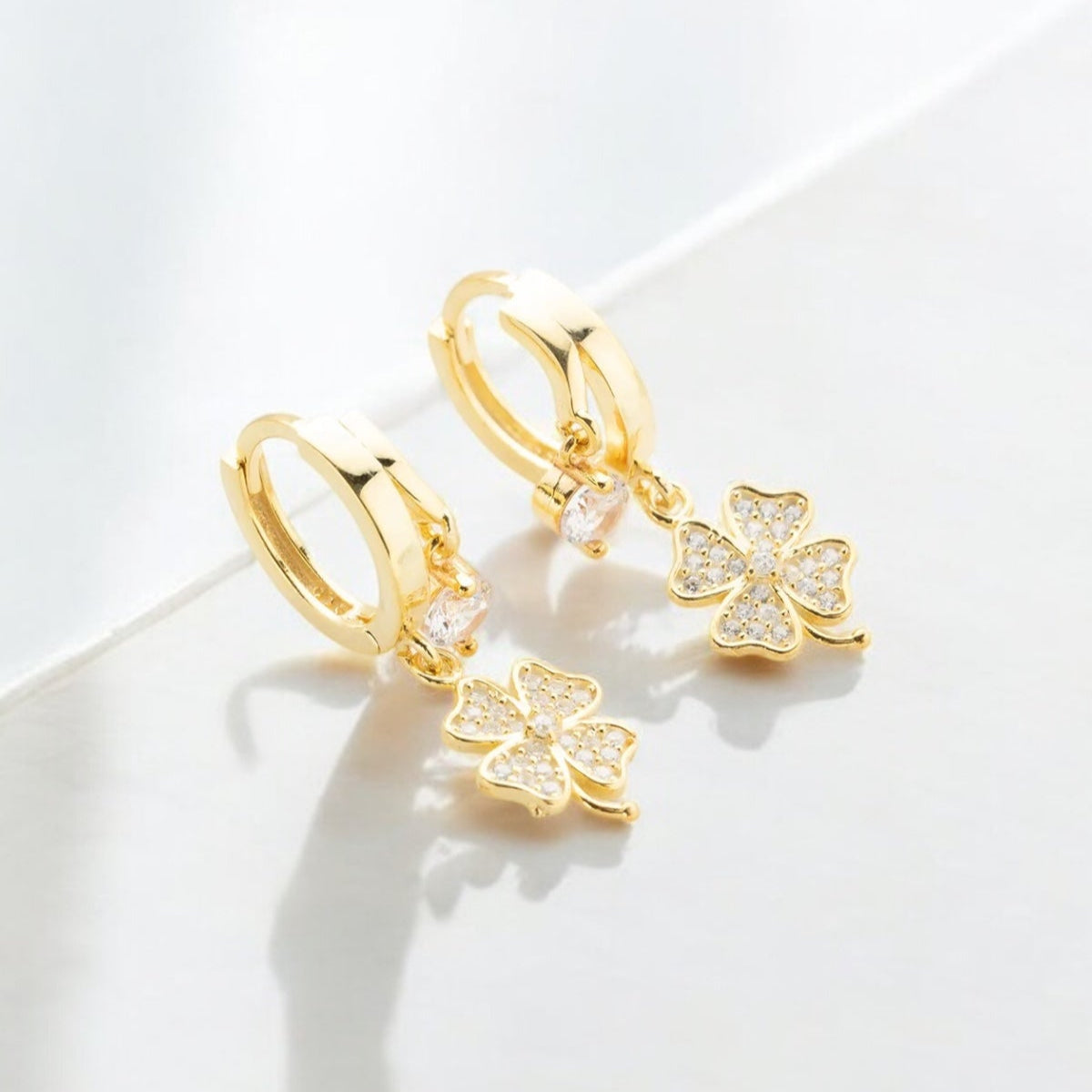 Yonca Küpe - 925 Ayar Gümüş