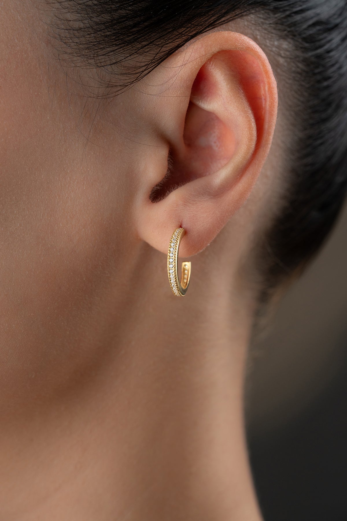 Boucles d'oreilles créoles avec pierre en argent sterling 925