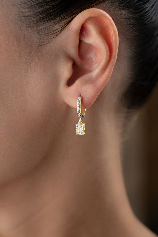 925 Ayar Gümüş Baget Taşlı Küpe