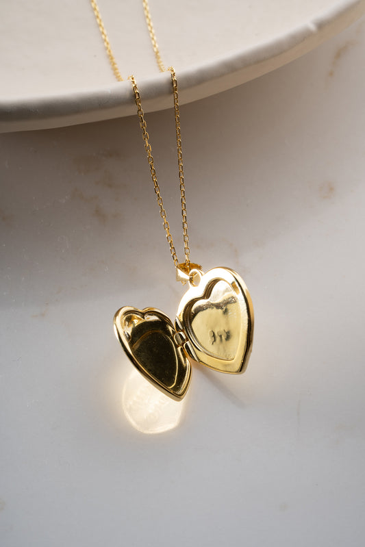 Kalp Locket Kişiye Özel İsim Yazılabilir Gümüş Kolye
