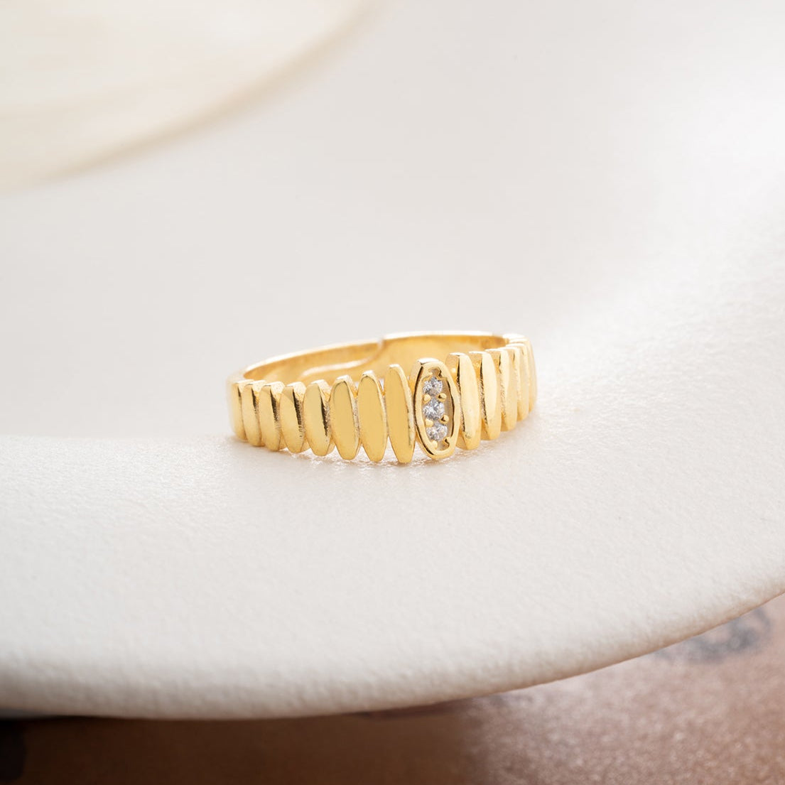 Eleganter Ring mit Stein – 925 Silber