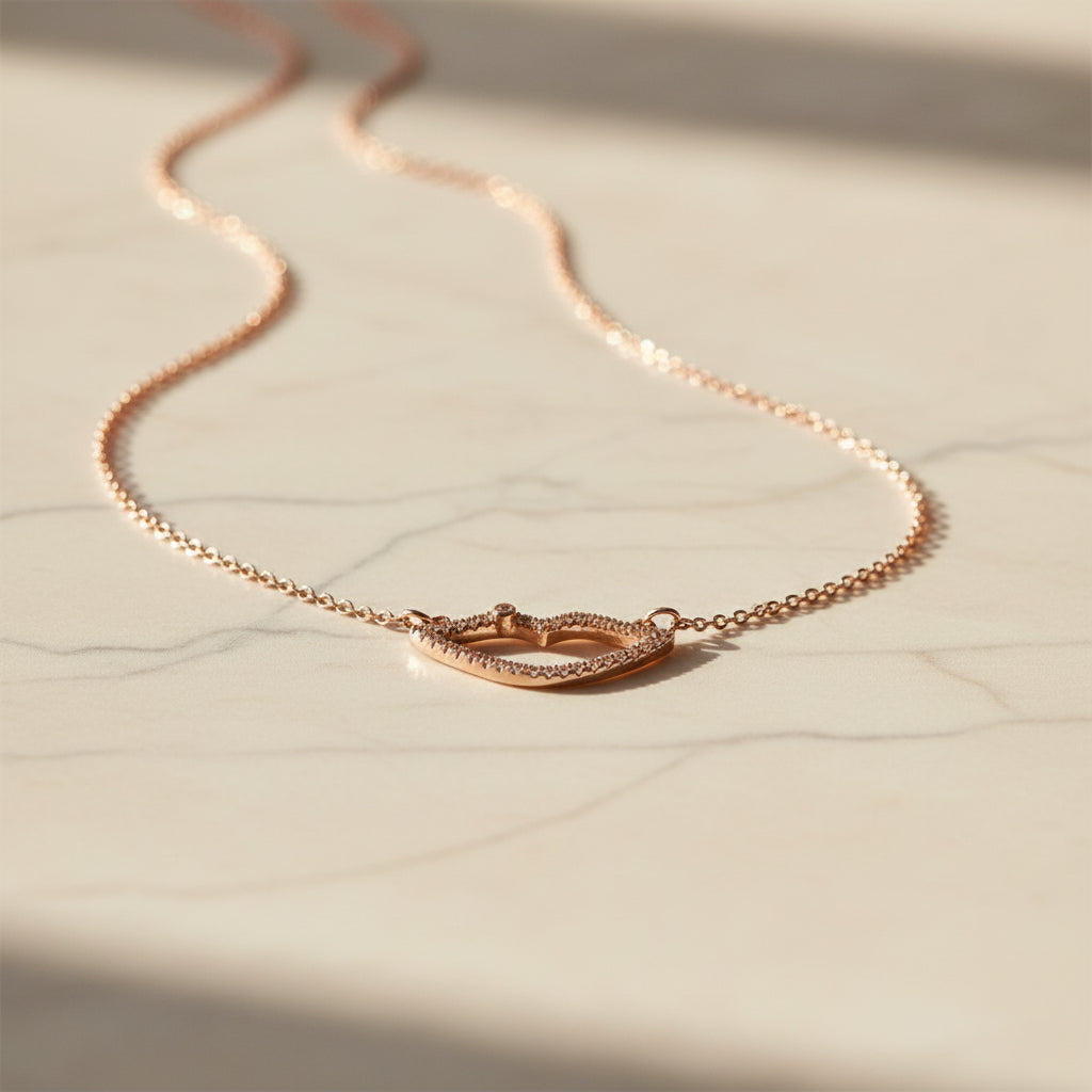 Rose Gold Dudak Model Taşlı Kolye