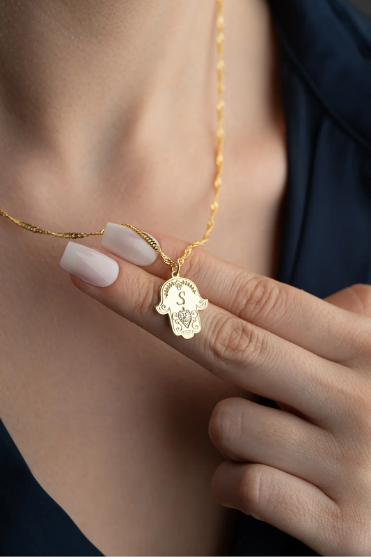 Fatimas Hand Buchstabenkette – 925er Silber