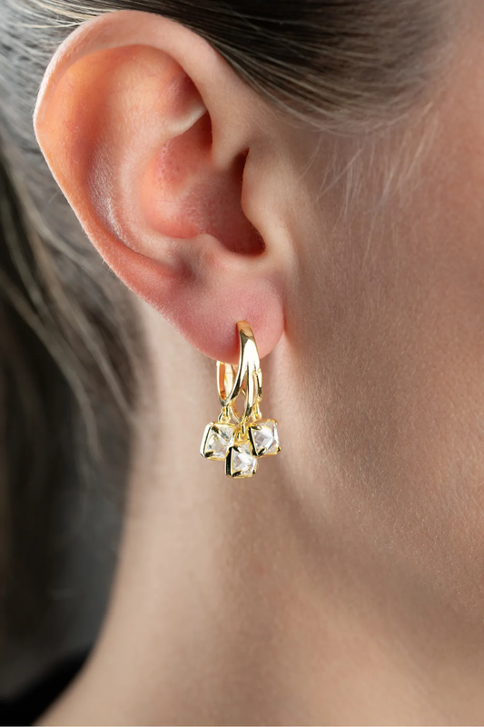 925 Ayar Gümüş Kare Taşlı Sallantılı Küpe