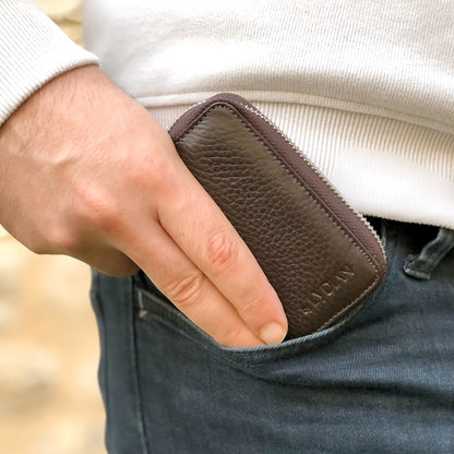 Mini-portefeuille brun à fermeture éclair