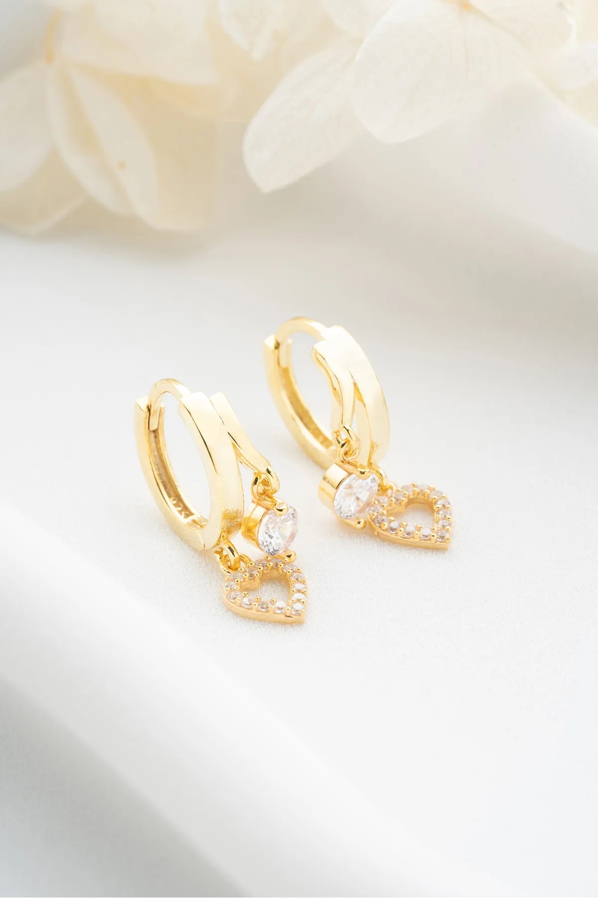 Double Heart Glow – 925 Ayar Gümüş Küpe