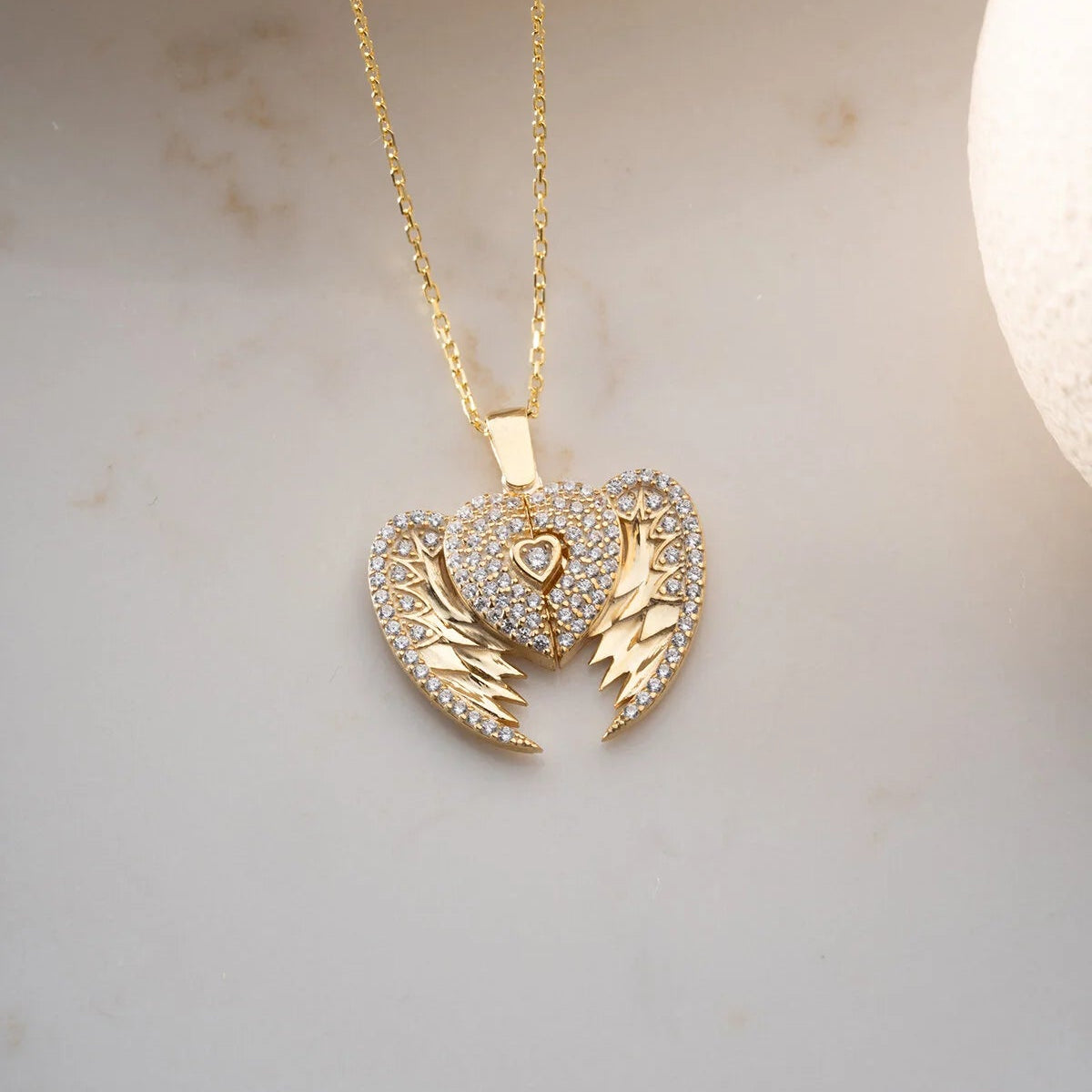 Kişiye Özel Kalpli Kanat Kolye