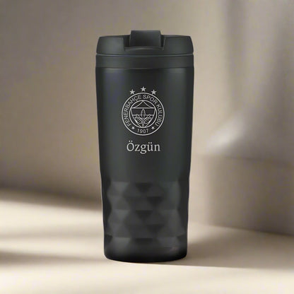 Cup thermos noir nommé personnalisé nommé