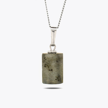Collier en pierre naturelle de labradorite