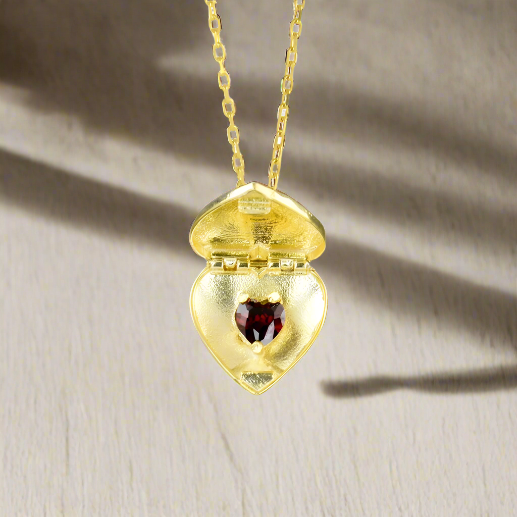 Zircon Stone Heart Design Sterling Silver Necklace