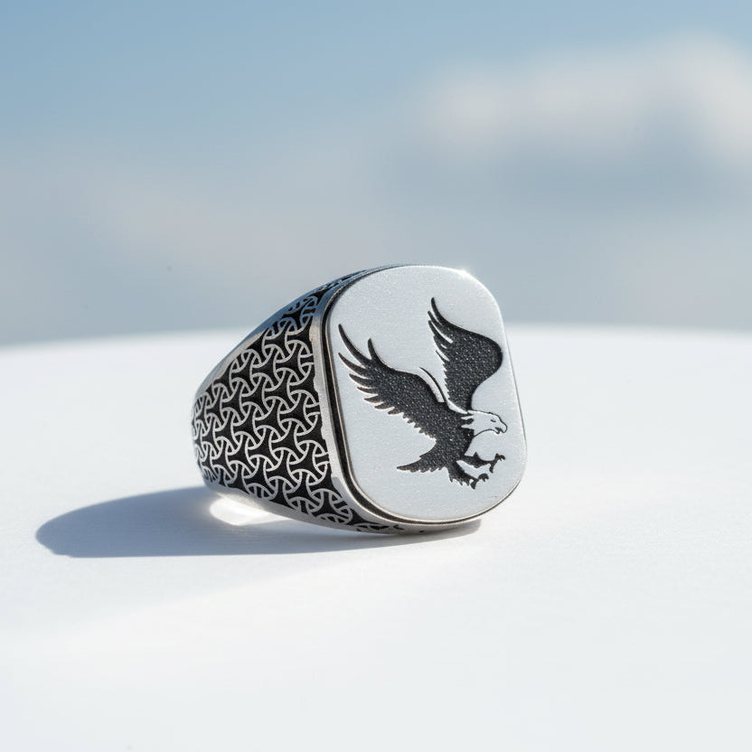 925 Sterling Silver Eagle Motif Men's Ring