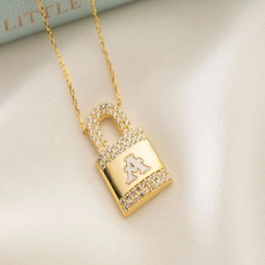 Kişiye Özel Harfli Kilit Kolye