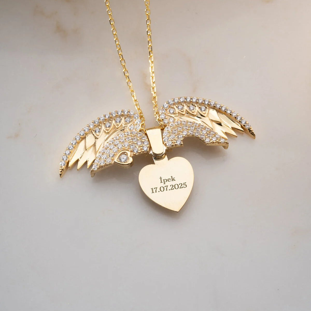 Kişiye Özel Kalpli Kanat Kolye