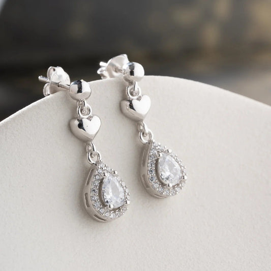 Kalpli Taşlı Damla Model Küpe