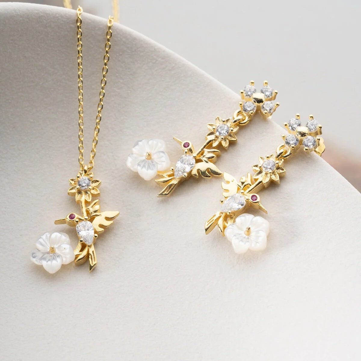 Mira Kuşu Sedef Taşlı Kolye-Küpe Seti