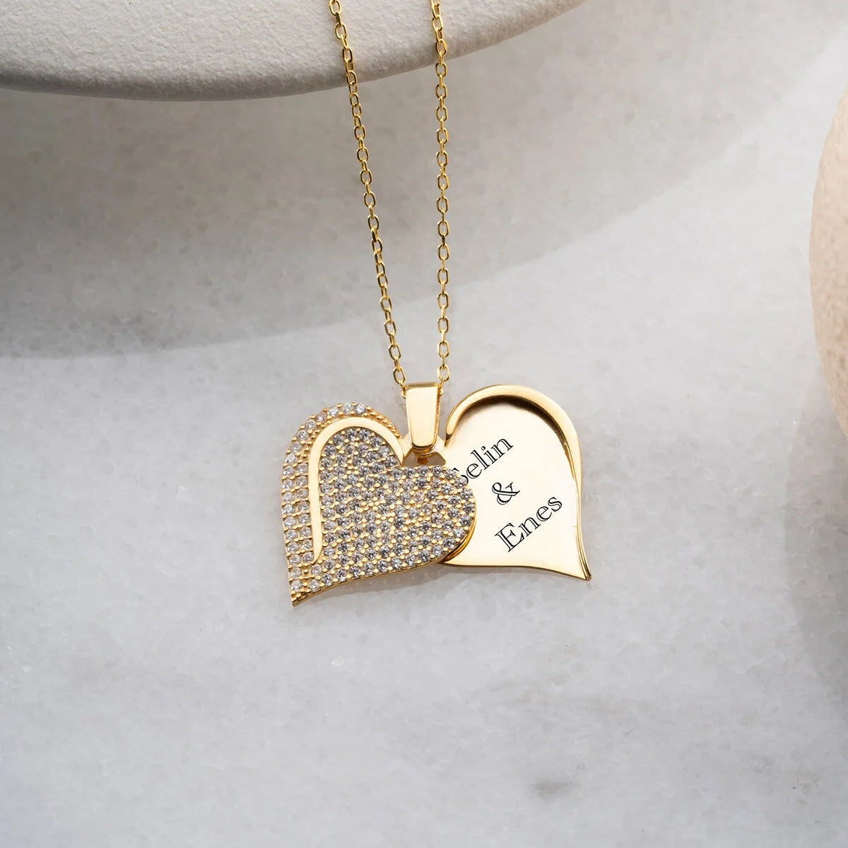 Kişiye Özel Çift Kalp Taşlı Kolye (Gold)