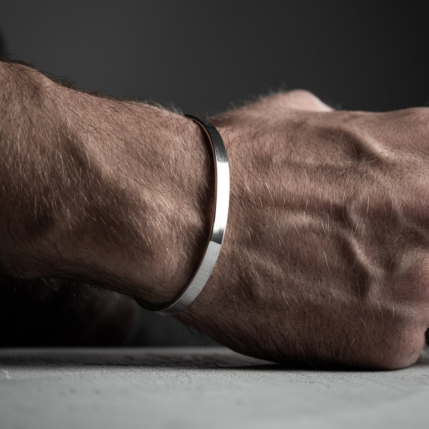 Lunor Cuff – Erkek 925 Ayar Gümüş Kelepçe Bileklik