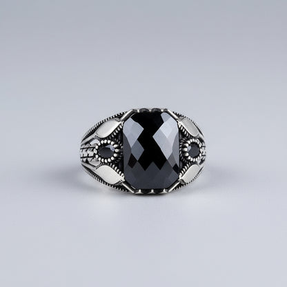 925 Ayar Gümüş Büyük Siyah Taşlı Erkek Yüzük