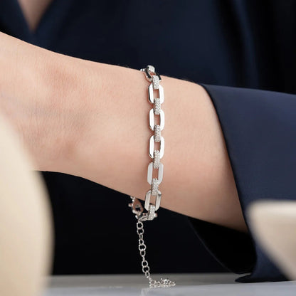 Silbernes Kettendesign-Armband