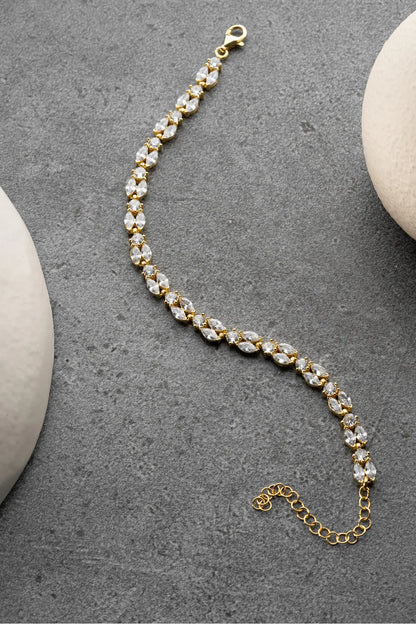 Vergoldetes Armband mit Ovalen Steinen