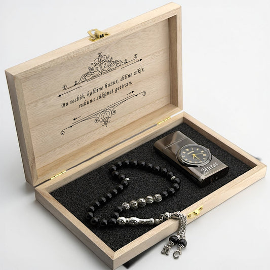 Kişiye Özel İsimli Oniks Tesbih & Saatli Çakmak Hediye Seti