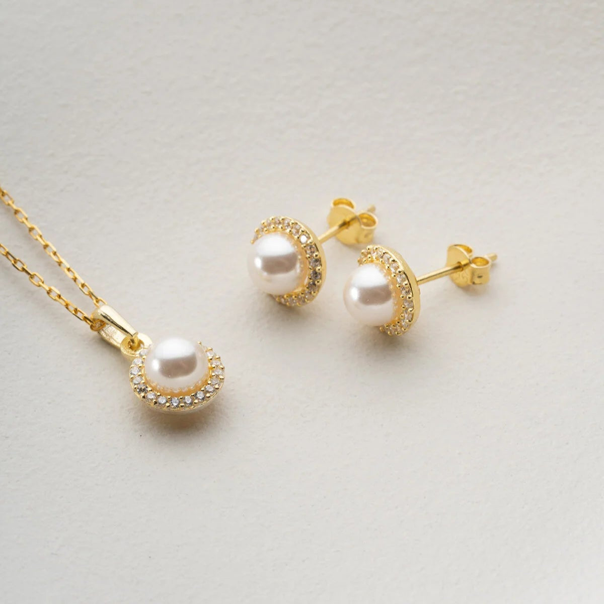 LunaPearl 925 – Set mit Perlenkette und Ohrringen
