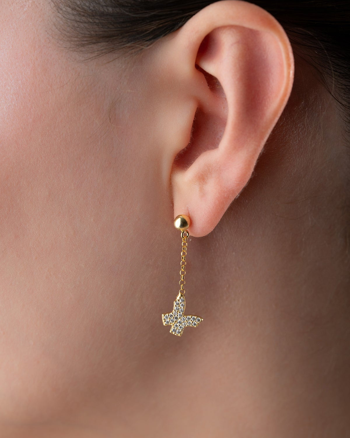 Butterfly shine butterfly chain earrings