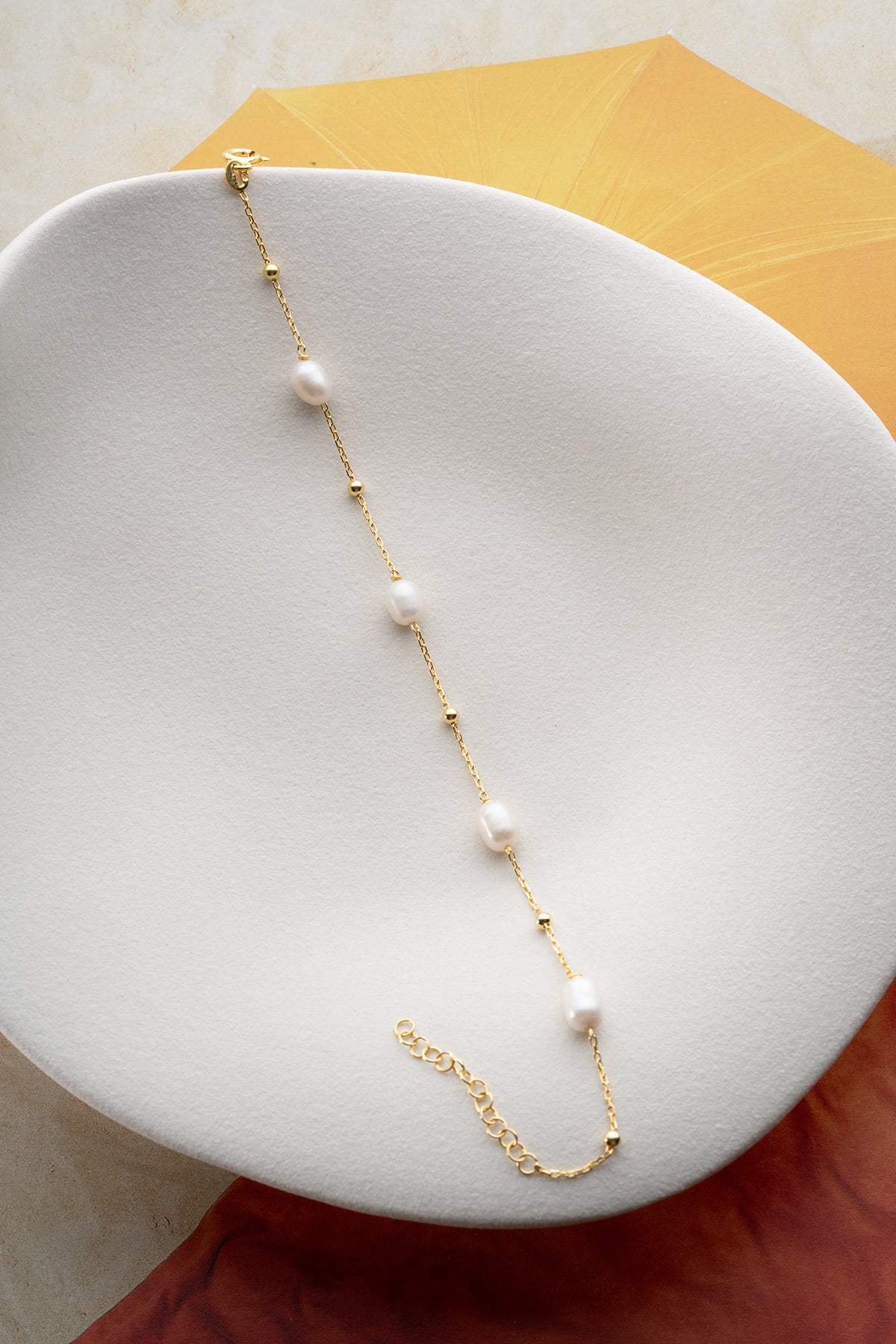 Pearl detail gold plated elegant bracelet