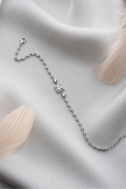 925 Ayar Gümüş Kare Taşlı Su Yolu Bileklik