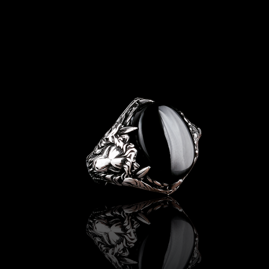 Herrenring aus Silber mit schwarzem Onyxstein