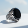 Herrenring aus Silber mit schwarzem Onyxstein