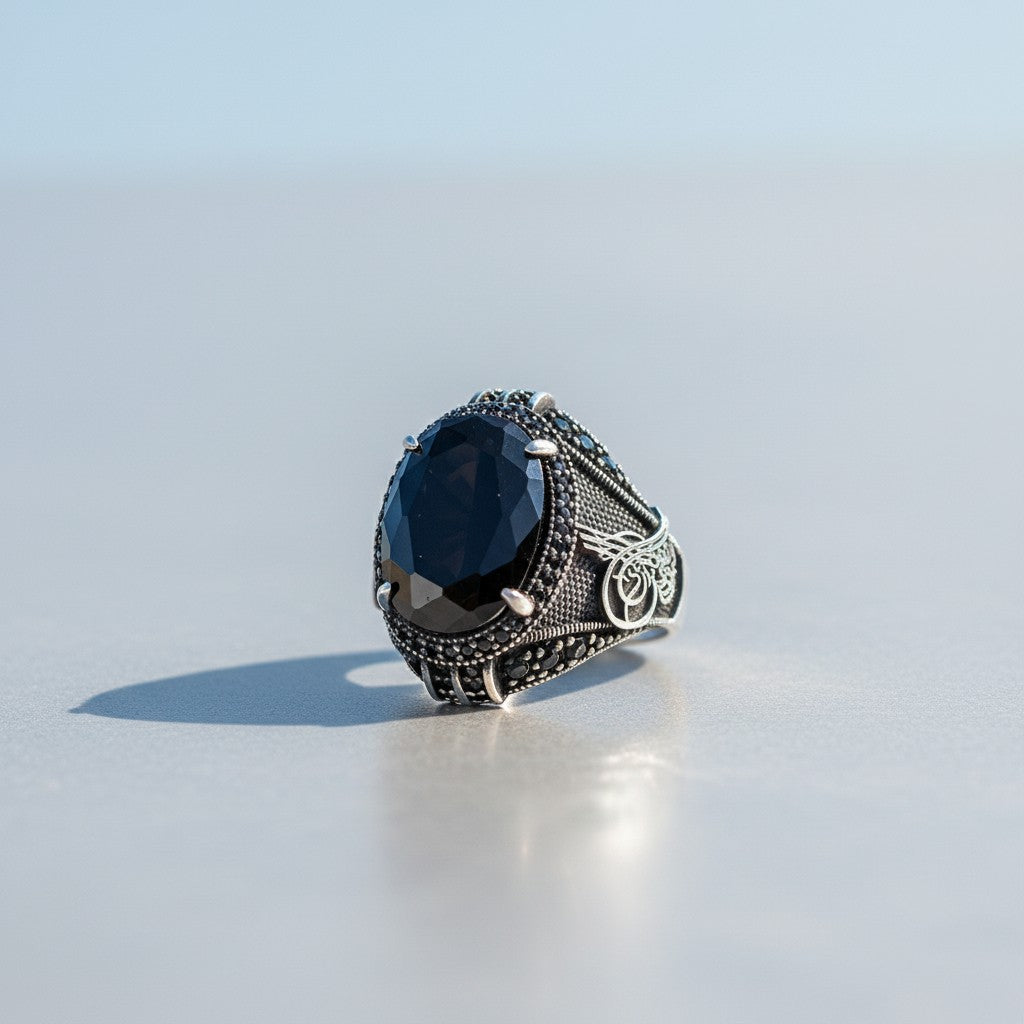 Herrenring mit osmanischem Tughra & schwarzem Stein aus 925er Silber