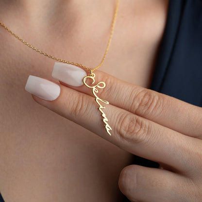 Collier en argent nommé écriture