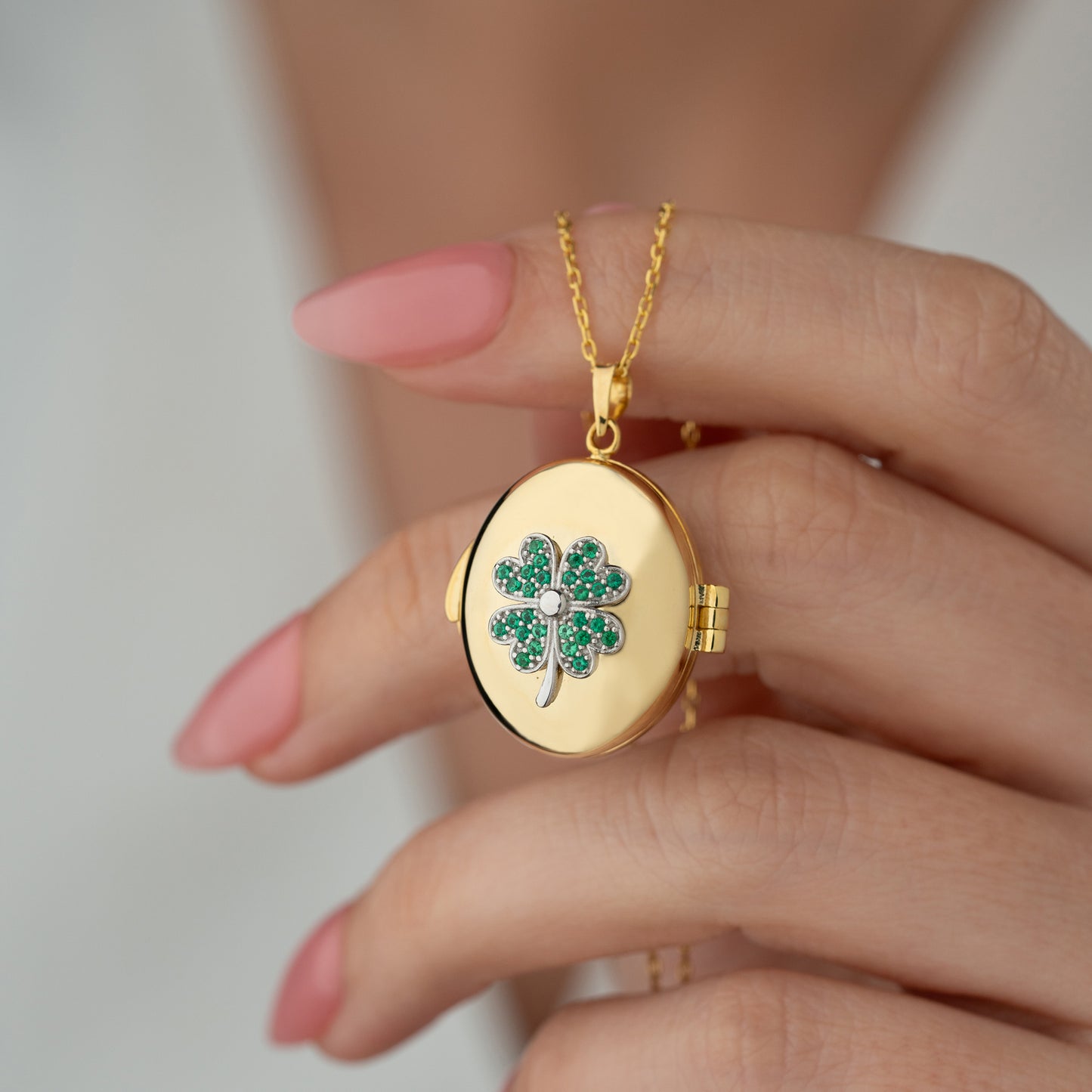 Altın Kaplama Yonca Kolye