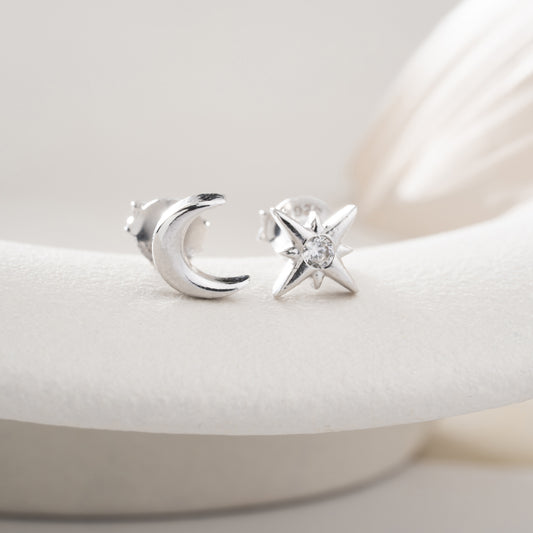 Ay ve Yıldız Küpe