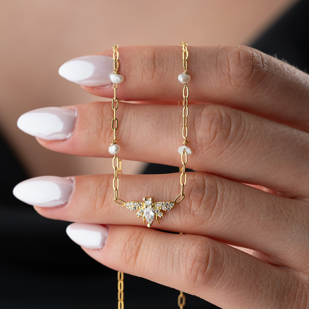Pearl Bee Shine İncili Arı Gümüş Kolye