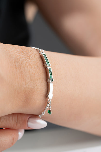 Yeşil Taş Detaylı Gümüş Zincir Bileklik