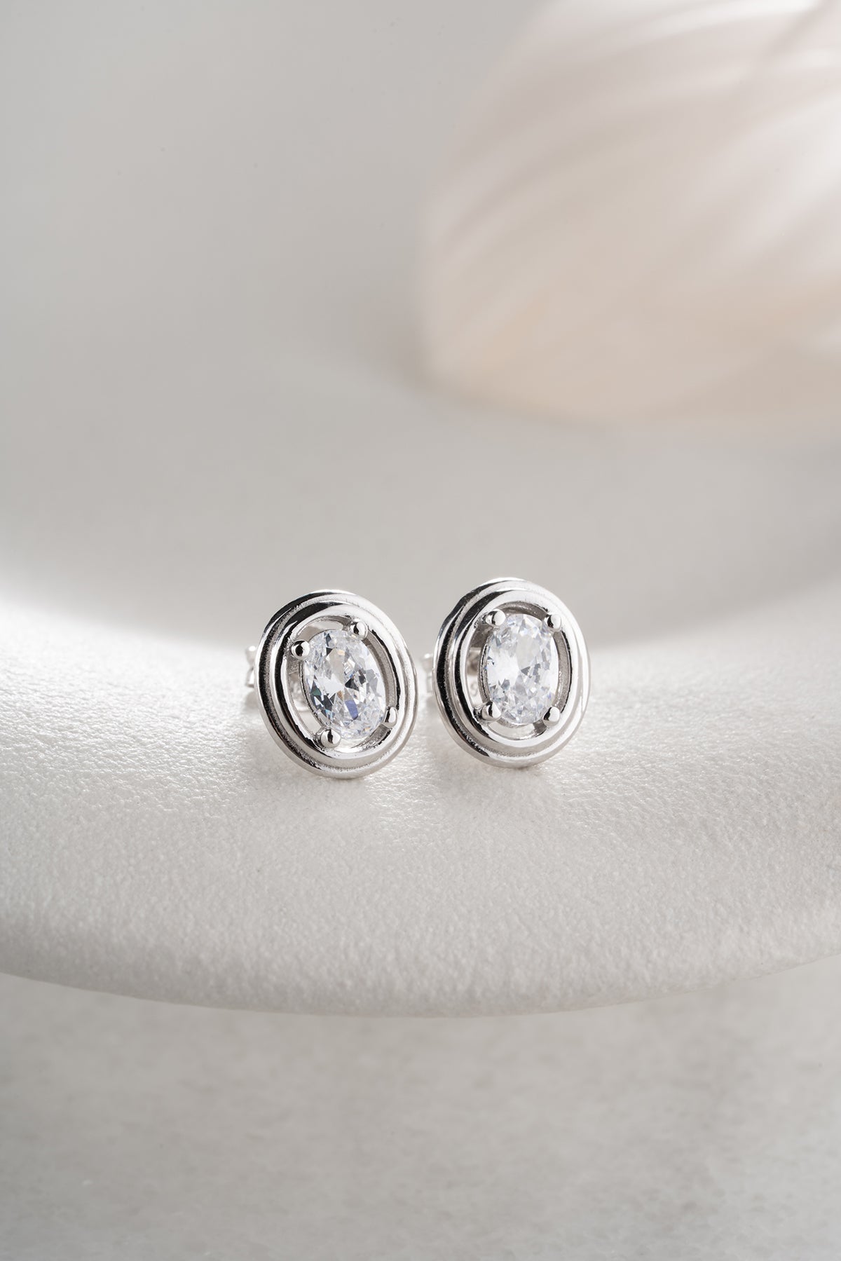 Oval Küpe Zirkon Taşlı | 925 Ayar Gümüş
