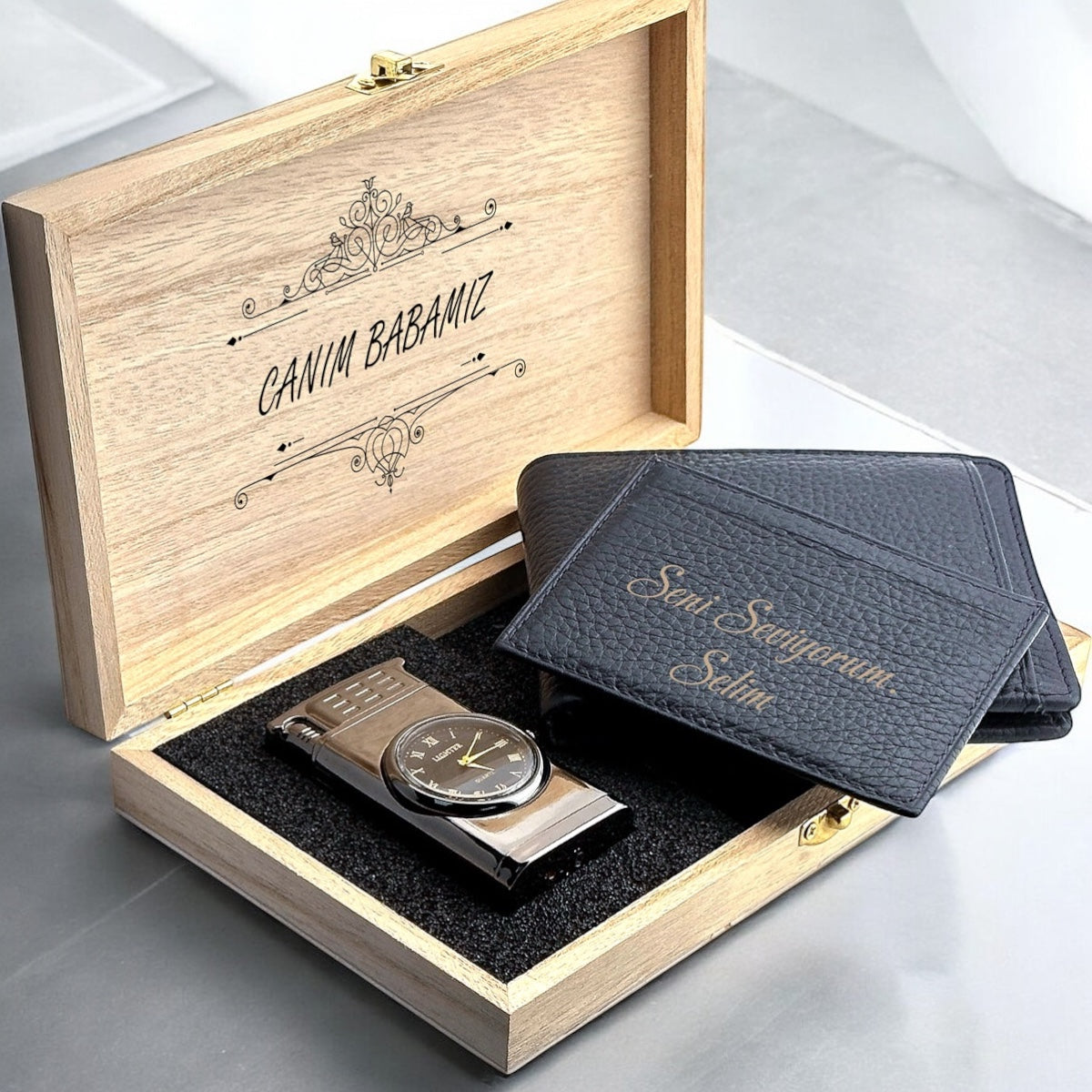 Personalized Luxury Gift Set – Leather Wallet & Lighter with Watch
