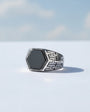 Herrenring aus Silber mit schwarzem Onyxstein
